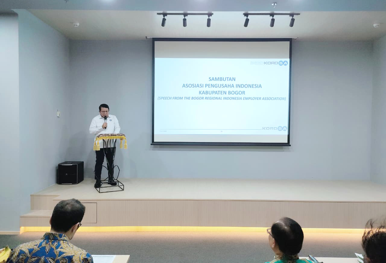 Menghadiri Undangan dan memberikan sambutan pada acara Penandatanganan PKB XV PT.Indokordsa, Tbk.